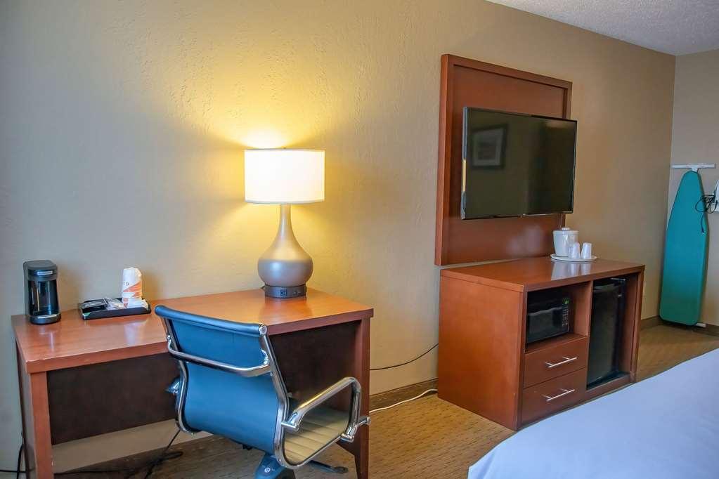 Comfort Inn Near Ouabache State Park Bluffton Room photo